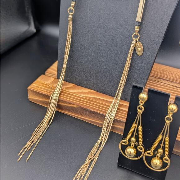 Golden Sun Goddess 9-Piece Collection | Cara Necklace, Brooch, Rings & More - Picture 2 of 9